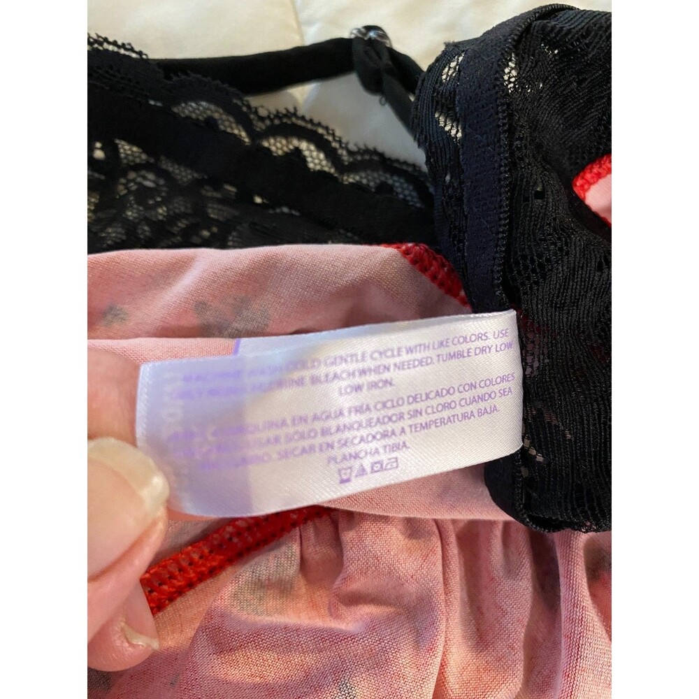 Secret Treasures Sleepwear Women's Plus Sz 2X Red Heart Print Black Lace Trim - Picture 9 of 11